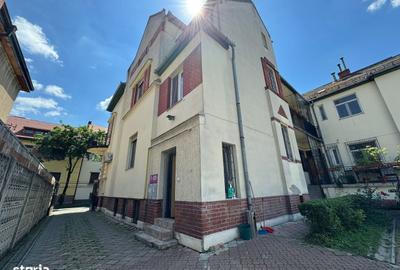 Casă cu 4 camere în Ultracentral