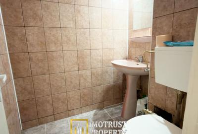 Apartament cu 3 camere, mobilat în Central - 8
