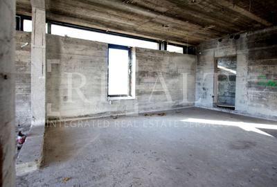 Casă individuală cu 7 camere cu Canalizare în Lacul Tei - 23