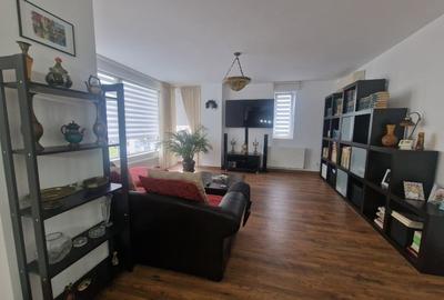 Apartament cu 3 camere decomandat în Cotroceni