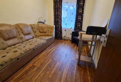 Casă cu 4 camere cu Teren 500 Mp în Central - 2