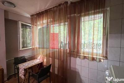 Garsonieră decomandată în Drumul Taberei