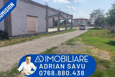 Spațiu comercial, de 312 mp, în 9 Mai