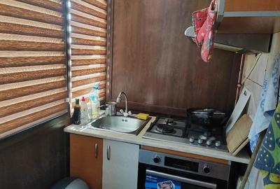 Apartament cu 3 camere decomandat în Central - 1
