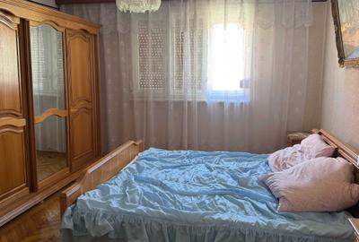 Casă cu 4 camere în Central - 1