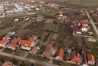 Teren Construcții intravilan de 1439 mp, în Urseni - 3