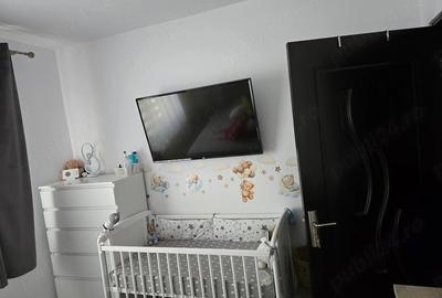 Apartament cu 3 camere semidecomandat în Central