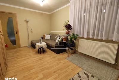 Apartament cu 2 camere decomandat, mobilat în Valea Aurie