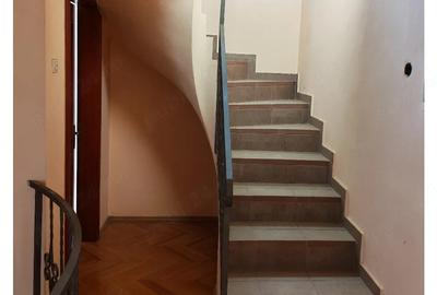 Casă cu Teren 685 Mp în Chișoda