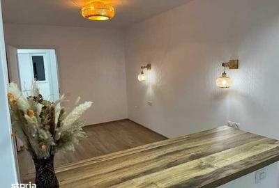 Apartament cu 3 camere semidecomandat, mobilat în Timișoara
