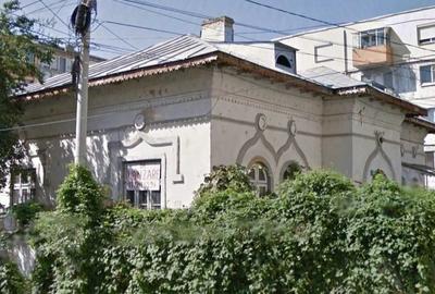 Casă cu 6 camere în Oltenița