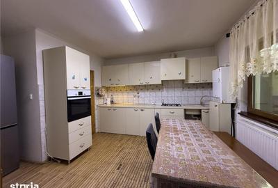 Casă cu 4 camere cu Teren 263 Mp în Central - 7