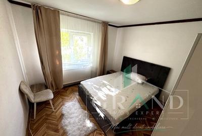 Apartament cu 3 camere decomandat, mobilat în Zorilor