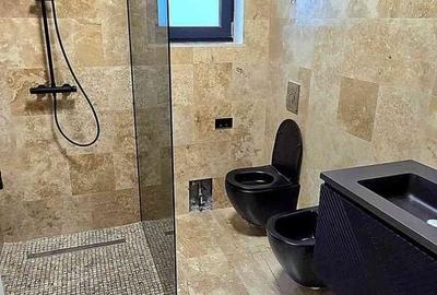 Casă cu 4 camere cu Canalizare în Central - 12