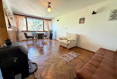 Apartament cu 2 camere decomandat în Centrul Istoric