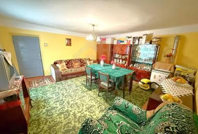 Casă cu 4 camere cu Teren 380 Mp în Romanești - 1