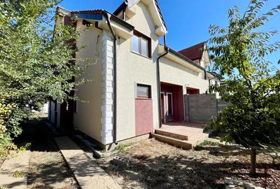 Duplex cu 4 camere cu Teren 380 Mp în Dumbrăvița