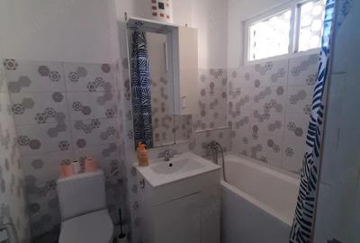 Apartament cu 2 camere semidecomandat în Berceni