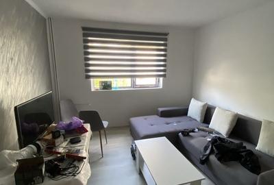 Garsonieră semidecomandată în CET - 4