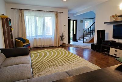 Apartament cu 5 camere decomandat în Lunca Cetățuii