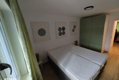 Apartament cu 4 camere decomandat, mobilat în Traian