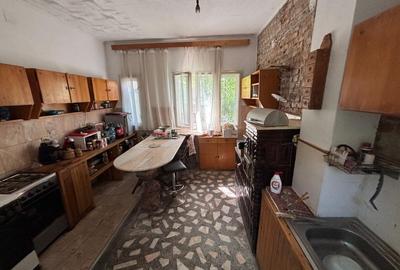 Casă cu 4 camere în Central - 5