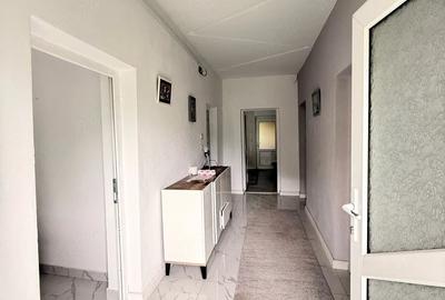 Casă cu 2 camere cu Teren 550 Mp în Poiana Teiului - 4