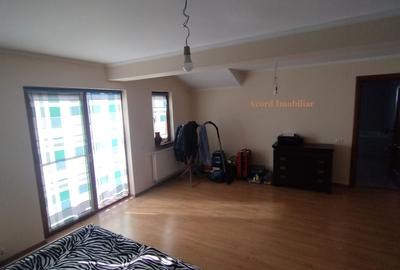 Casă individuală cu 5 camere cu Canalizare în Valu lui Traian