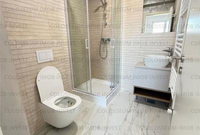 Apartament cu 3 camere decomandat în Tractorul