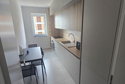Apartament cu 2 camere decomandat în Tractorul - 1