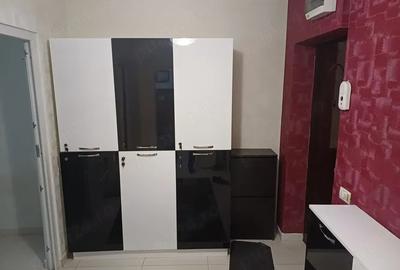 Garsonieră decomandată în Unirii