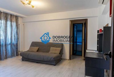 Apartament cu 3 camere decomandat, mobilat în Pelican