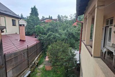 Casă cu 4 camere decomandat în Central - 5