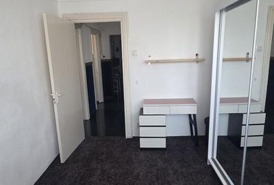 Apartament cu 2 camere decomandat, mobilat în Hala Centrală - 1