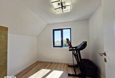 Casă cu 4 camere cu Teren 400 Mp în Mărăcineni - 4