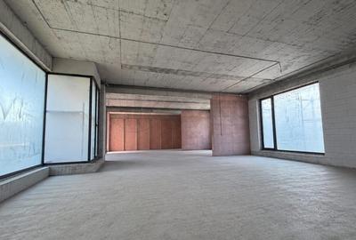 Apartament cu 7 camere decomandat în Pipera - 4
