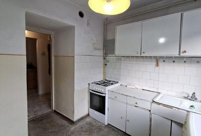 Apartament cu 4 camere decomandat în Central - 1