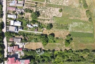 Teren de 2500 mp, în Central