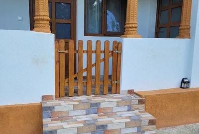 Casă cu 3 camere cu Teren 1100 Mp în Drăghici - 9