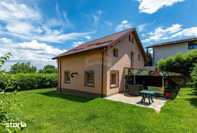 Casă cu 5 camere cu Teren 600 Mp în Hemeiuș