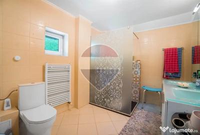 Casă cu 4 camere cu Teren 853 Mp în Cheia