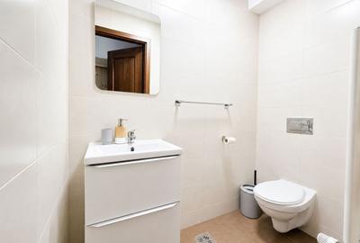 Apartament cu 3 camere semidecomandat, mobilat în Central - 11