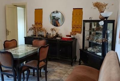 Apartament cu 3 camere semidecomandat în Ștefan cel Mare