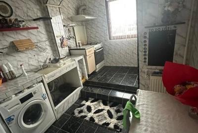 Apartament cu 3 camere semidecomandat, mobilat în Giulești - 2