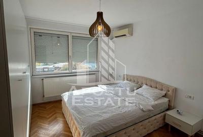 Apartament cu 3 camere decomandat, mobilat în Take Ionescu