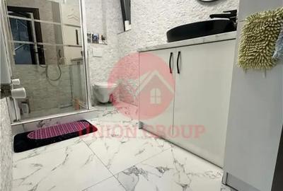 Casă cu 10 camere cu Teren 500 Mp în Mamaia - 14