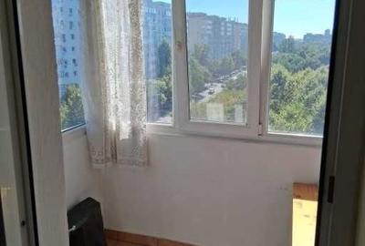 Garsonieră decomandată în Berceni
