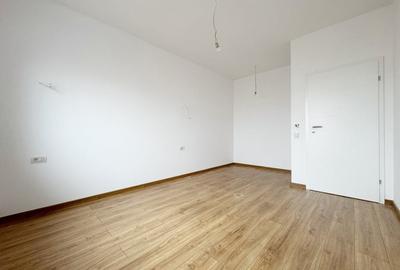 Casă cu 4 camere cu Teren 310 Mp în Moșnița Veche