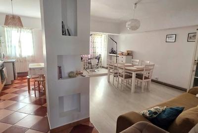 Apartament cu 3 camere în Brazda lui Novac