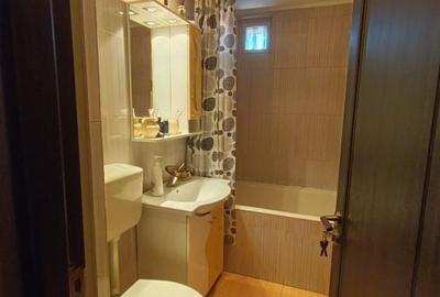 Apartament cu 2 camere în Republicii